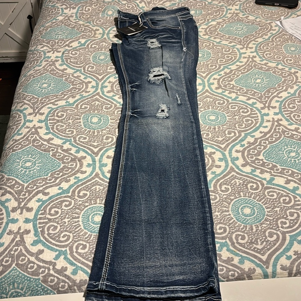 Flamingo jeans with tags